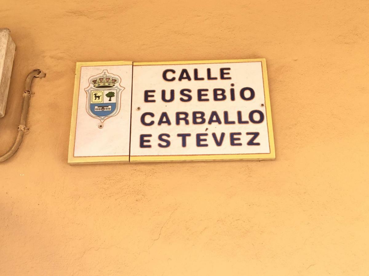 Calle Eusebio Carballo Estevez Corralejo Buitenkant foto